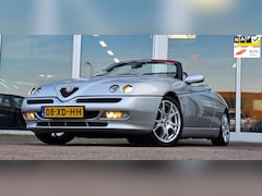 Alfa Romeo Spider - 2.0i 16V T.Spark L 17"LM Leer Airco koppeling Mooi