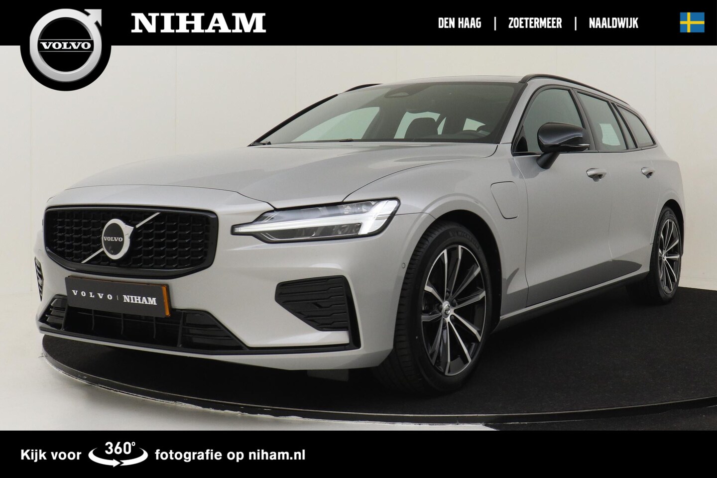 Volvo V60 - T6 RECHARGE AWD PLUS DARK -PANO.DAK|HK-AUDIO|360°CAM|BLIS|TREKHAAK - AutoWereld.nl