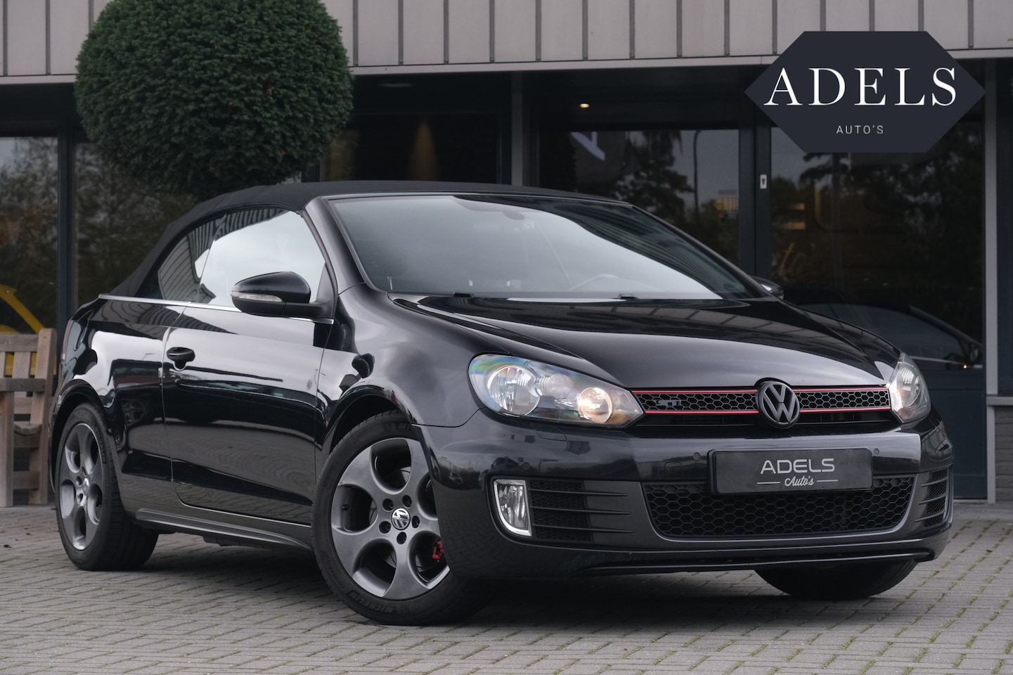 Volkswagen Golf Cabriolet - GTI 2.0 TSI 220PK DSG Automaat Dynaudio Camera - AutoWereld.nl