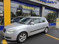 Skoda Fabia - 1.4-16V Ambition Lage km stand