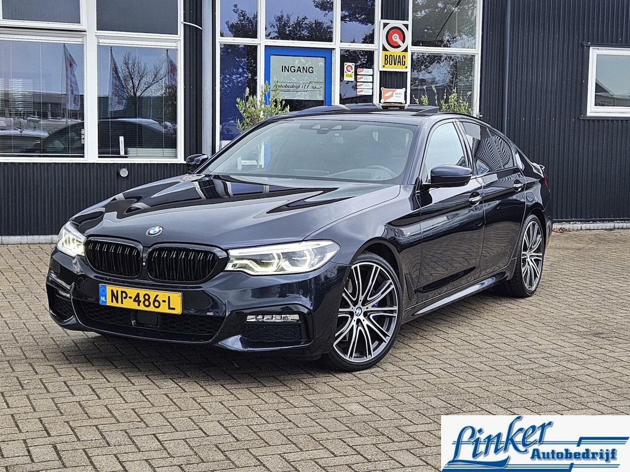 BMW 5-serie - 530i High Executive M-SPORT NL-AUTO LUXE LEDER SCHUIFDAK - AutoWereld.nl