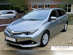 Toyota Auris Touring Sports - 1.8 Hybrid Energy Plus Afneembare Trekhaak Lederen bekleding Stoelverwarming