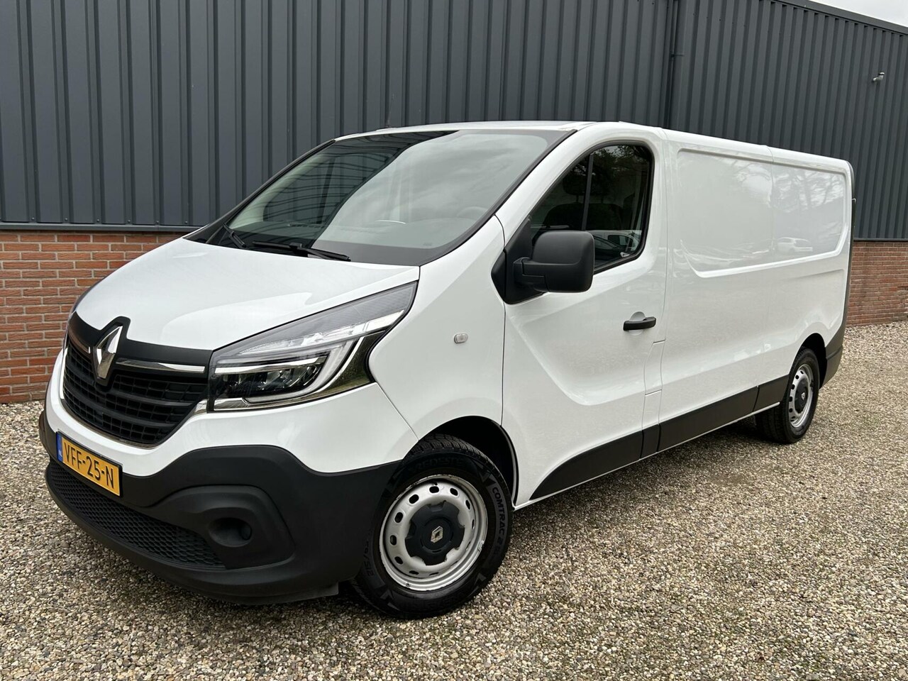 Renault Trafic - bestel 2.0 dCi 120PK L2H1 Navi/Trekhaak/Pdc/Org-NL+NAP - AutoWereld.nl