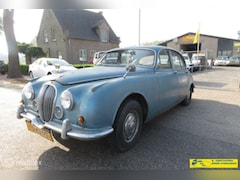 Jaguar Mark II - 240 sedan