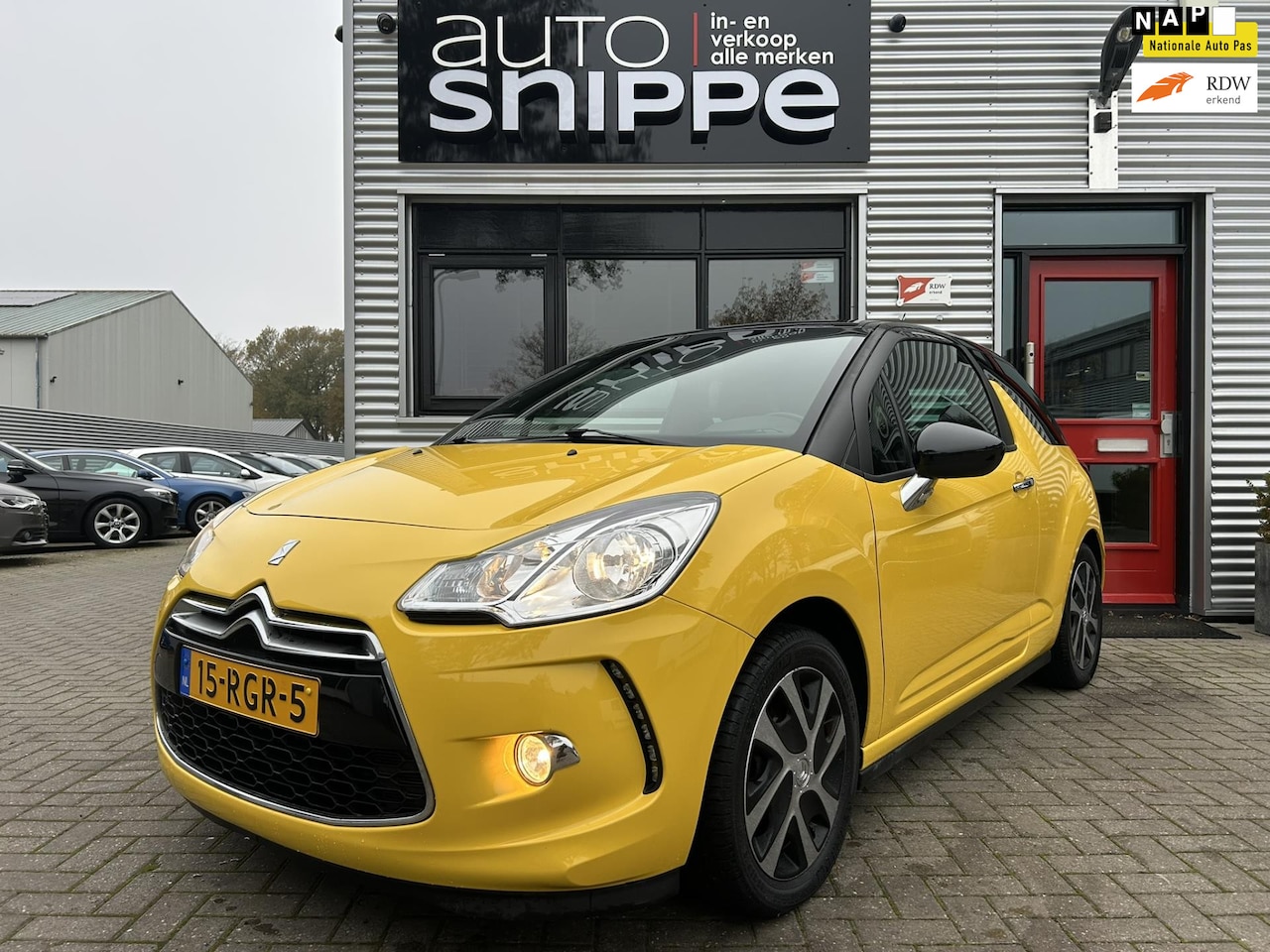 Citroën DS3 - 1.6 e-HDi So Chic -CLIMA-NAVI-HIFI SYSTEM-BLUETOOTH-ISOFIX-CRUISECONTROL-ORIGINEEL NEDERLA - AutoWereld.nl