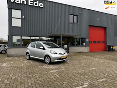 Toyota Aygo - 1.0-12V + 5drs Elekt. pakket Nwe Apk