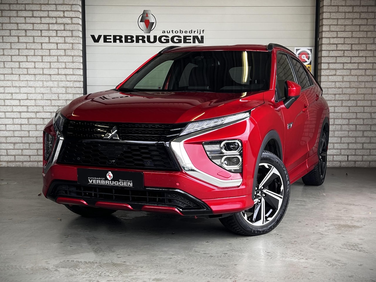 Mitsubishi Eclipse Cross - 2.4 PHEV Executive | Adap.Cruise | 360Camera | Navi | Carplay | All-in rijklaarprijs - AutoWereld.nl