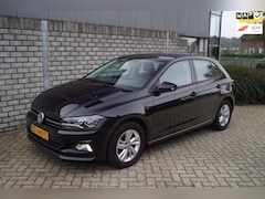 Volkswagen Polo - 1.0 TSI Comfortline 5 Deurs 95 PK Airco Navi Apple Carplay Adaptieve LMV Trekhhak ENZ NL A