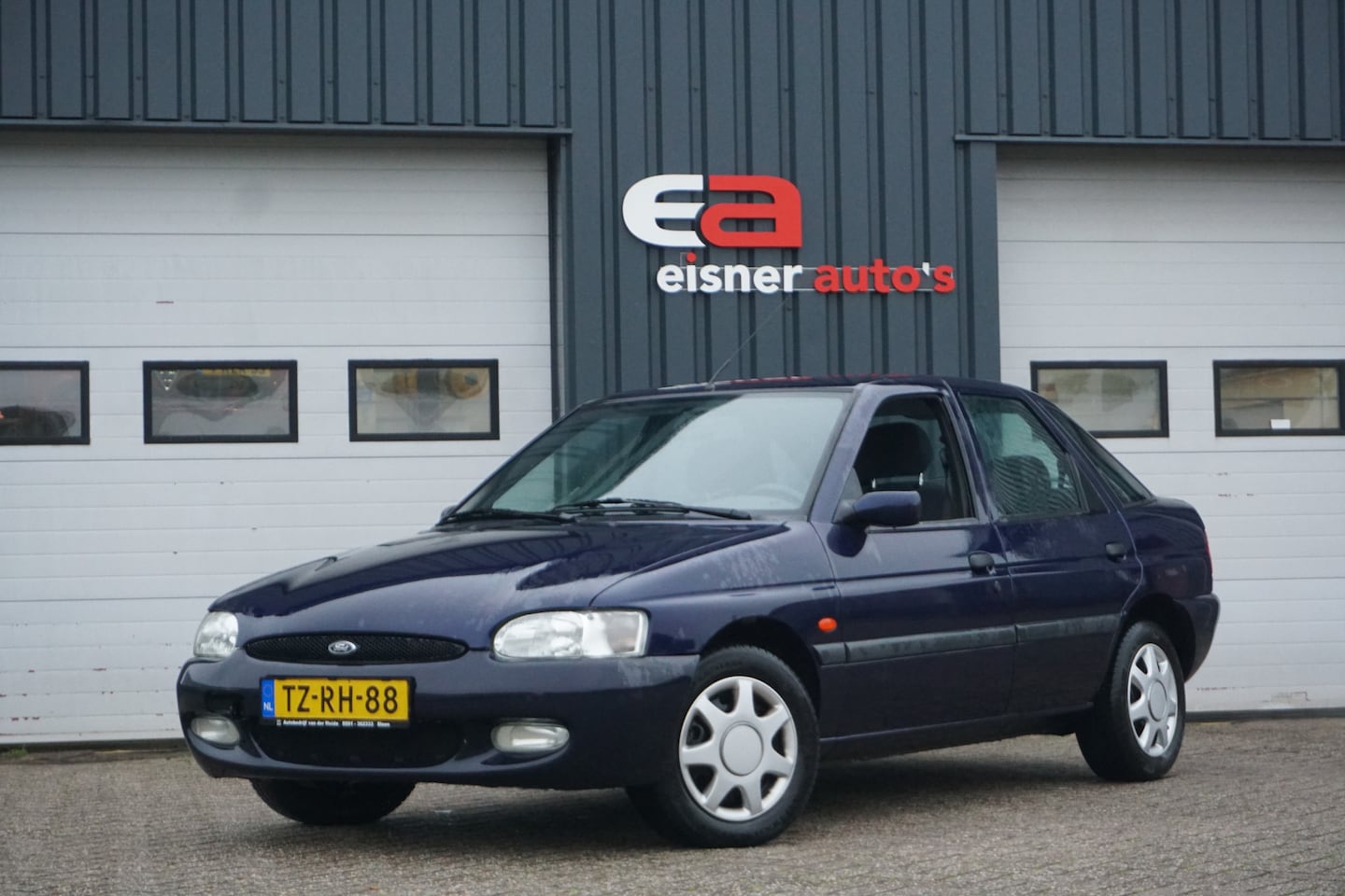 Ford Escort - 1.6 Pacific Cool | 99.000 N.A.P. | NIEUWE APK | NL AUTO | AIRCO - AutoWereld.nl