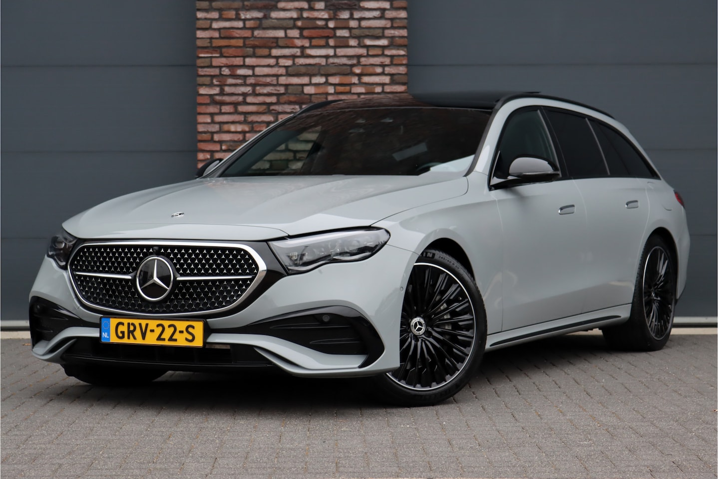 Mercedes-Benz E-klasse Estate - 300 e AMG Line Premium Aut9 | Hyperscreen | Distronic+ | Stoelventilatie | Burmester 4D | - AutoWereld.nl