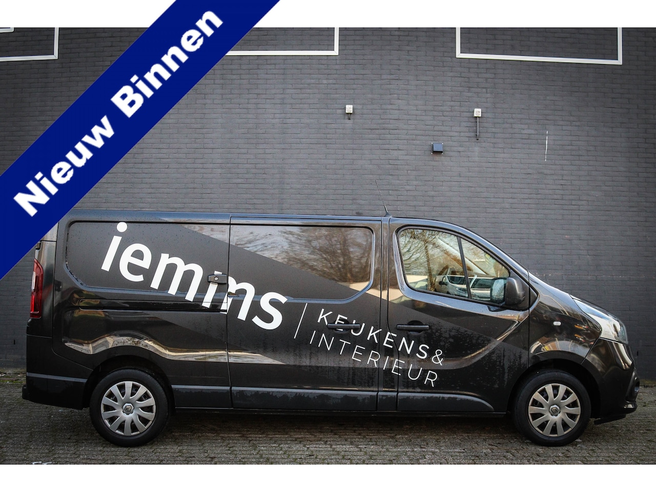 Renault Trafic - 1.6 dCi T29 L2H1 Luxe Energy Euro 6 Net binnen; Jouw droomauto? - AutoWereld.nl