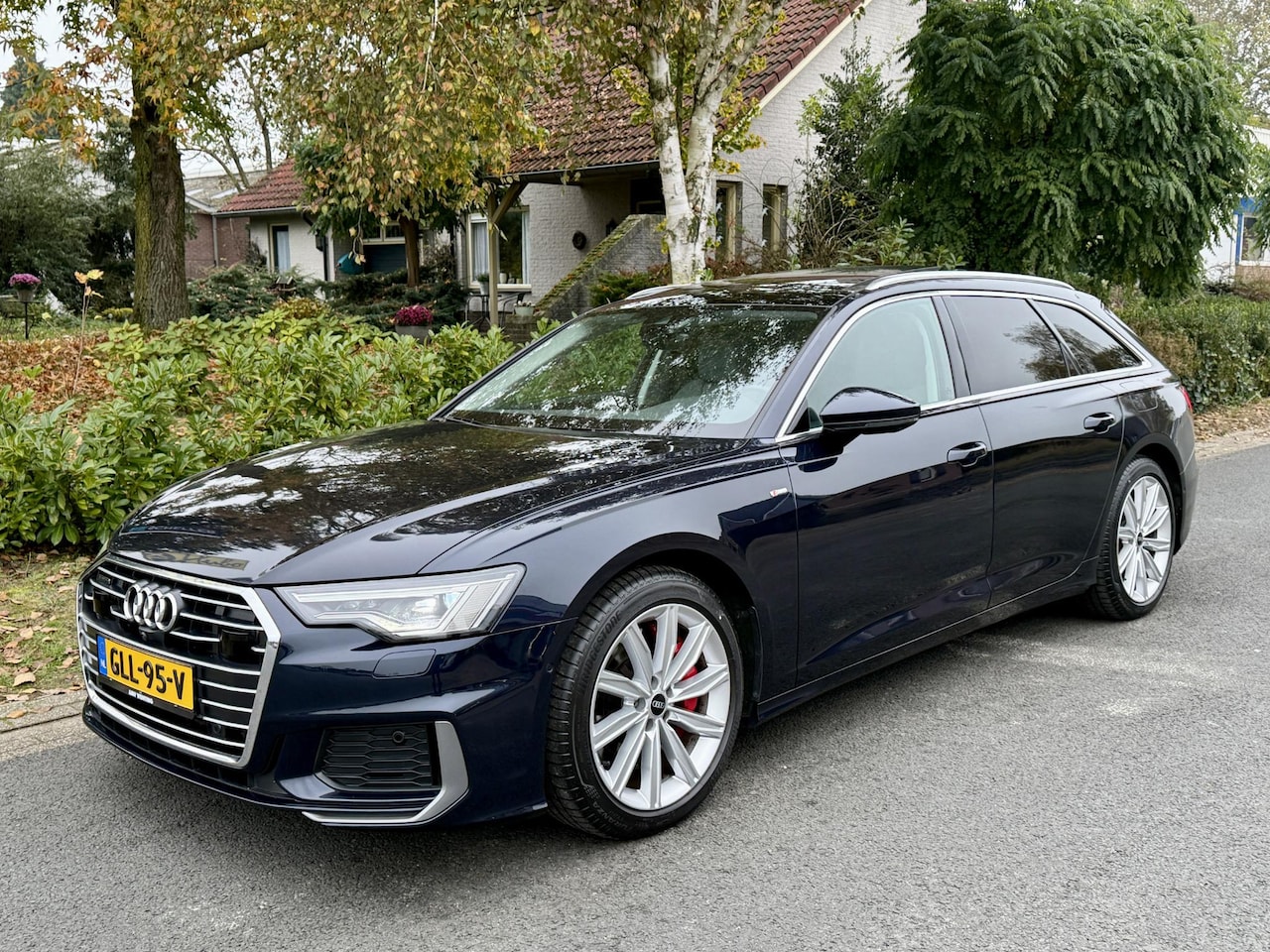 Audi A6 Avant - 55 TFSIe quattro S-Line 367PK Trekhaak•Pano•ACC - AutoWereld.nl