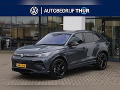 Volkswagen Tiguan - 1.5 eHybrid R-Line Edition 272PK / 200kW, Blackstyle interieur pakket, rondomzicht camera,