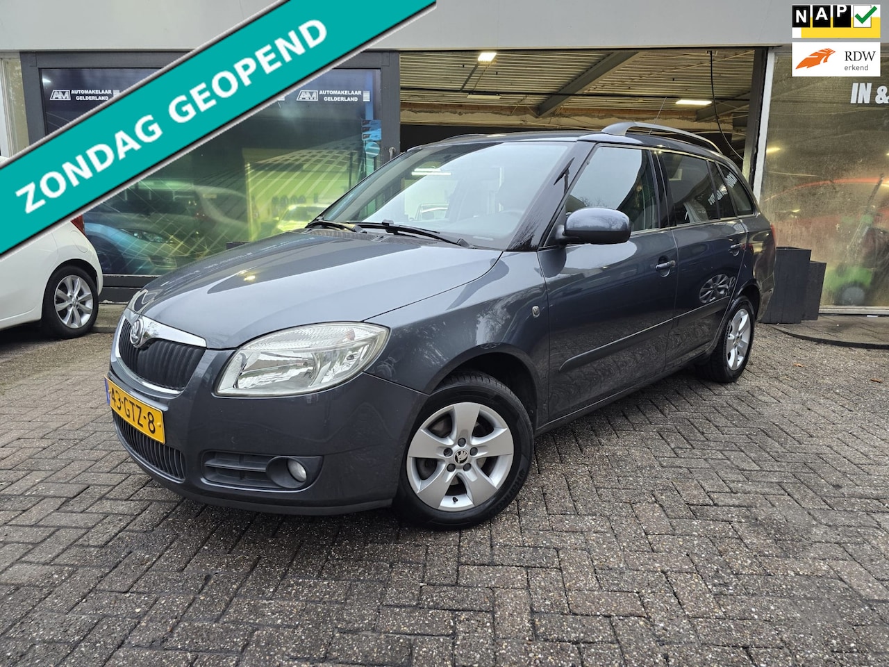 Skoda Fabia Combi - 1.4-16V Ambiente | 2E EIGENAAR | 12 MND GARANTIE | NIEUWE APK | AIRCO | LMV | CRUISE | - AutoWereld.nl