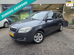 Skoda Fabia Combi - 1.4-16V Ambiente | 2E EIGENAAR | 12 MND GARANTIE | NIEUWE APK | AIRCO | LMV | CRUISE |