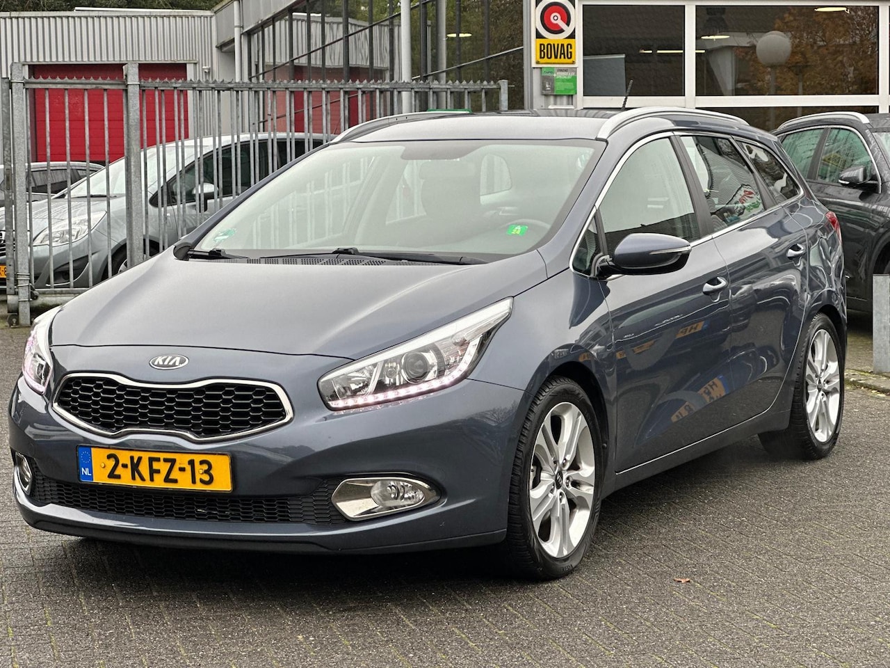 Kia Cee'd Sportswagon - 1.6 GDI Comfort Pack Trekhaak All Season - AutoWereld.nl