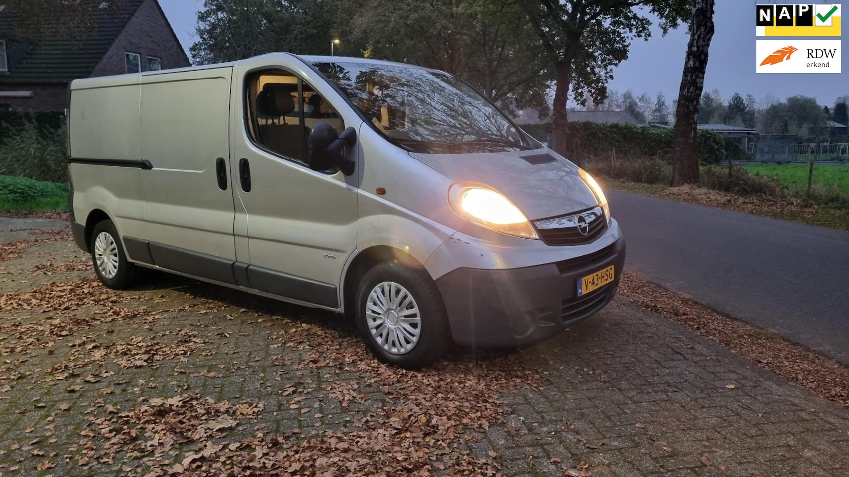 Opel Vivaro - 2.0i TRAFIC BENZINE LANG 117PK NIEUWE APK NETTE STAAT - AutoWereld.nl