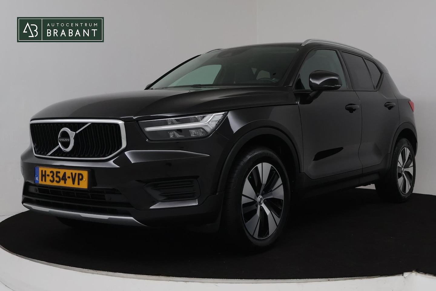 Volvo XC40 - 1.5 T3 Inscription Automaat (CAMERA, NAVIGATIE, STOELVERWARMING, PDC, NL-AUTO, GOED ONDERH - AutoWereld.nl