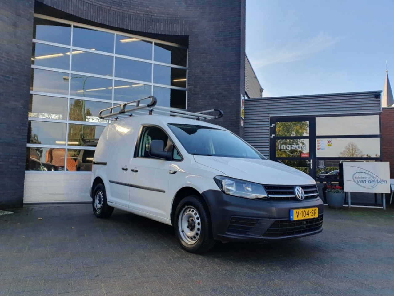 Volkswagen Caddy - 2.0 TDI L1H1 BMT Trendline 2.0 TDI L1H1 BMT Trendline - AutoWereld.nl