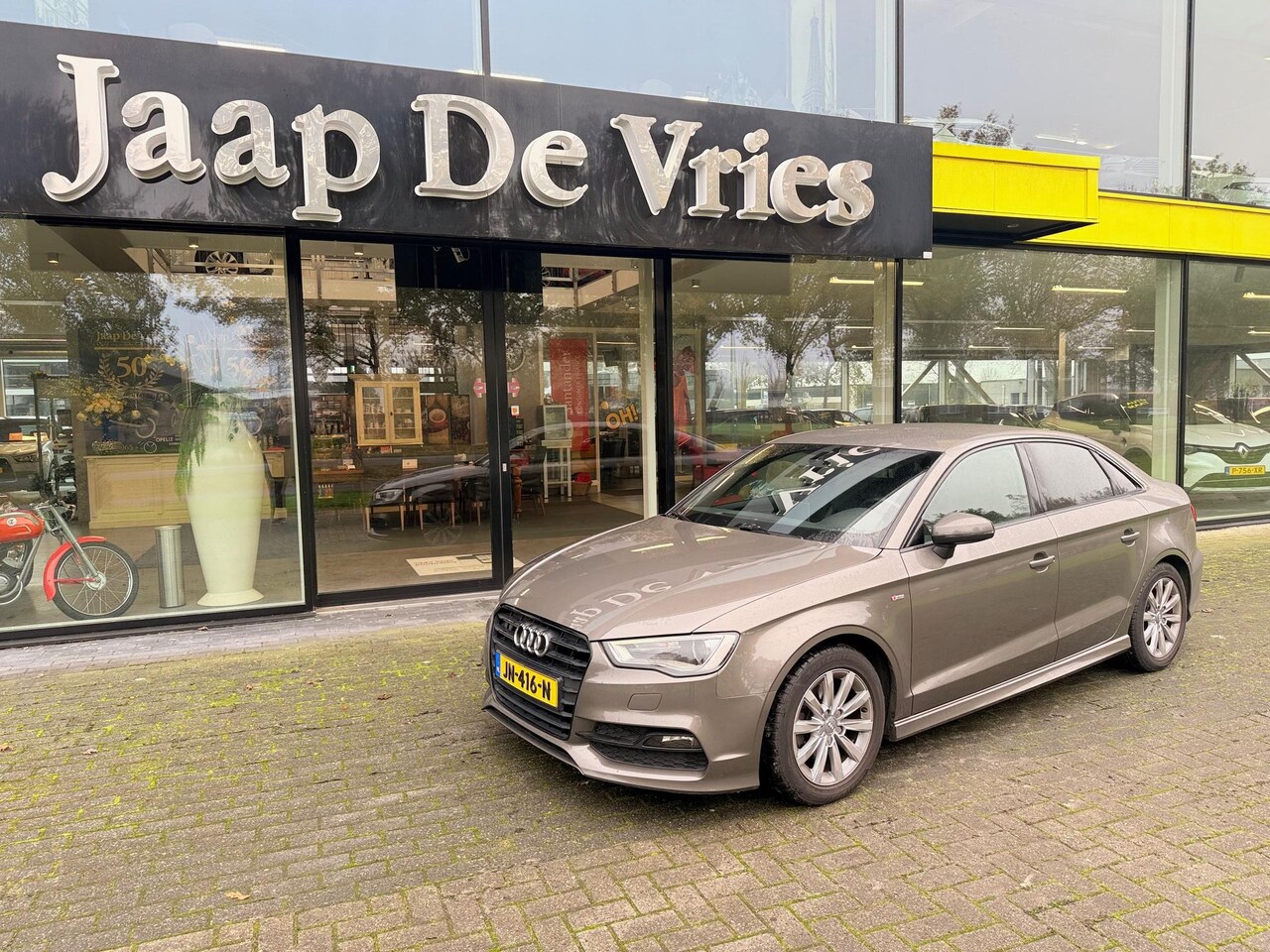 Audi A3 Limousine - 1.4 TFSI CoD Adrenalin Sport 1.4 TFSI CoD Adrenalin Sport - AutoWereld.nl