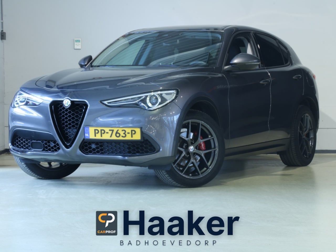 Alfa Romeo Stelvio - 2.0 T AWD Super * ALL-IN PRIJS * 1 JAAR GARANTIE - AutoWereld.nl