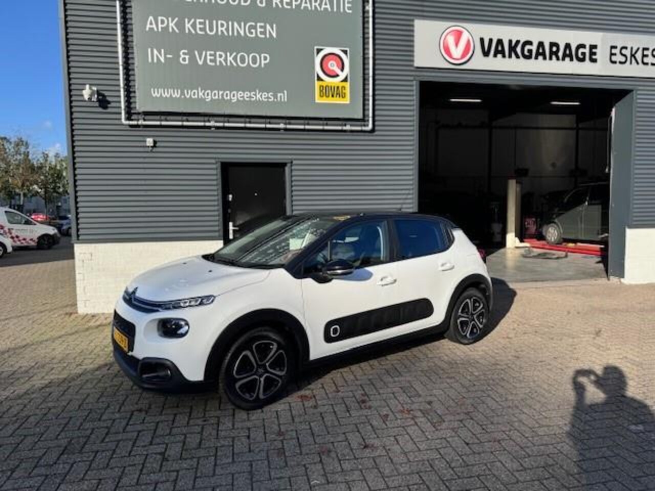 Citroën C3 - 1.2 PureTech Feel Edition Navigatie/cruise en PDC - AutoWereld.nl