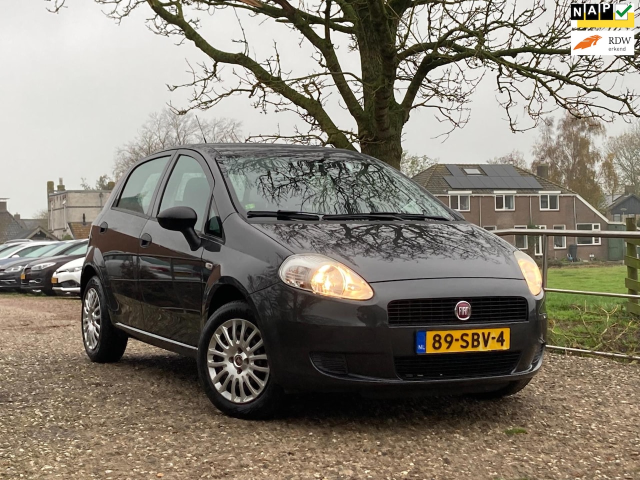 Fiat Grande Punto - 1.2 Actual | 78.000 km + Airco nu € 4.975,-!!! - AutoWereld.nl