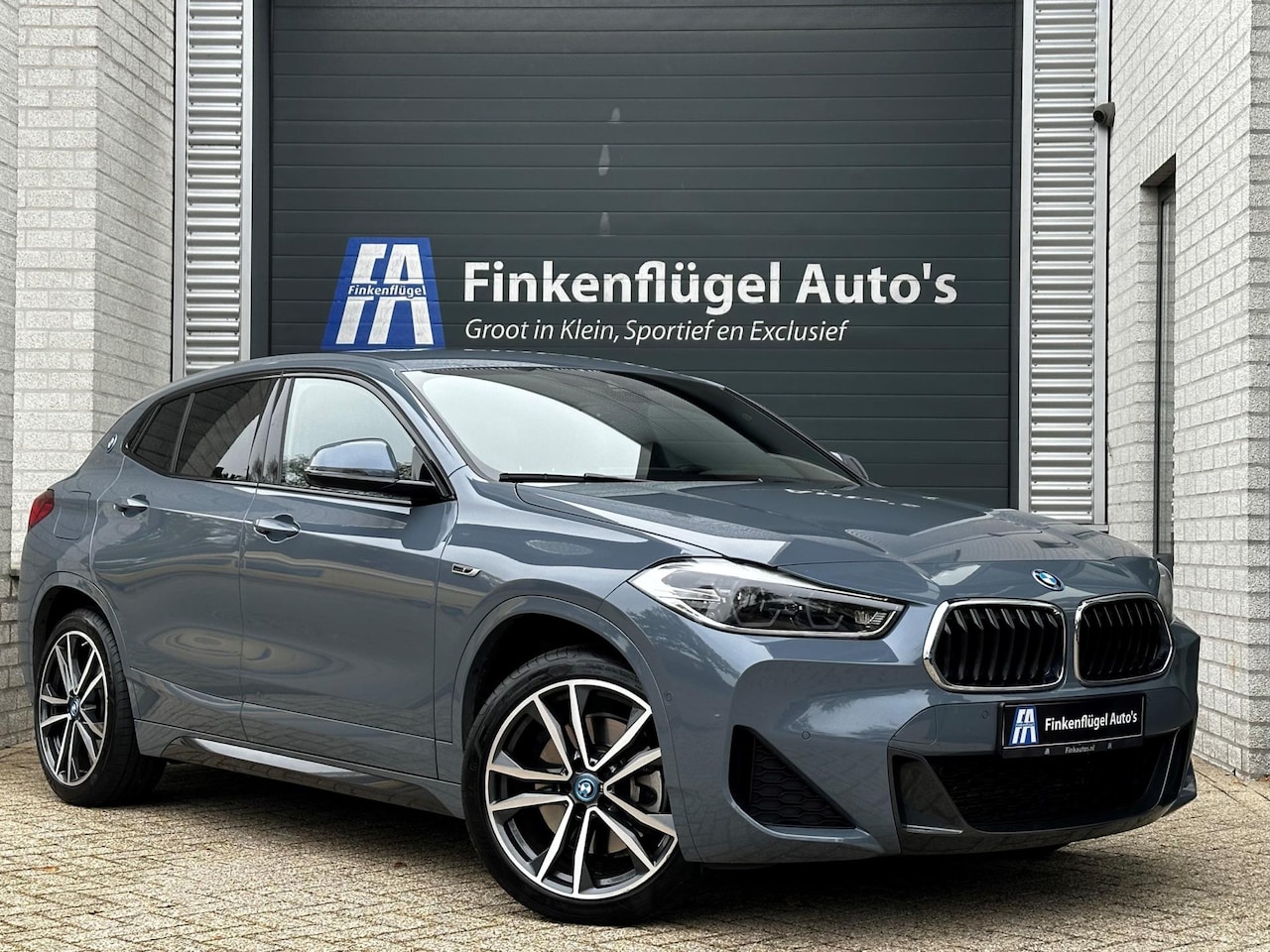 BMW X2 - XDrive25e M-Sport 220 Pk |Head-up |Camera |Shadowline |Sfeer |Navi | - AutoWereld.nl