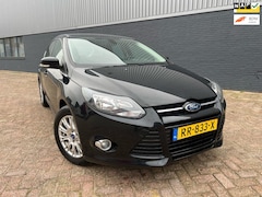 Ford Focus - 1.6 TI-VCT Titanium - NW APK - KEYLESS - BLUETOOTH - TREKHAAK - CLIMATE CONTROL