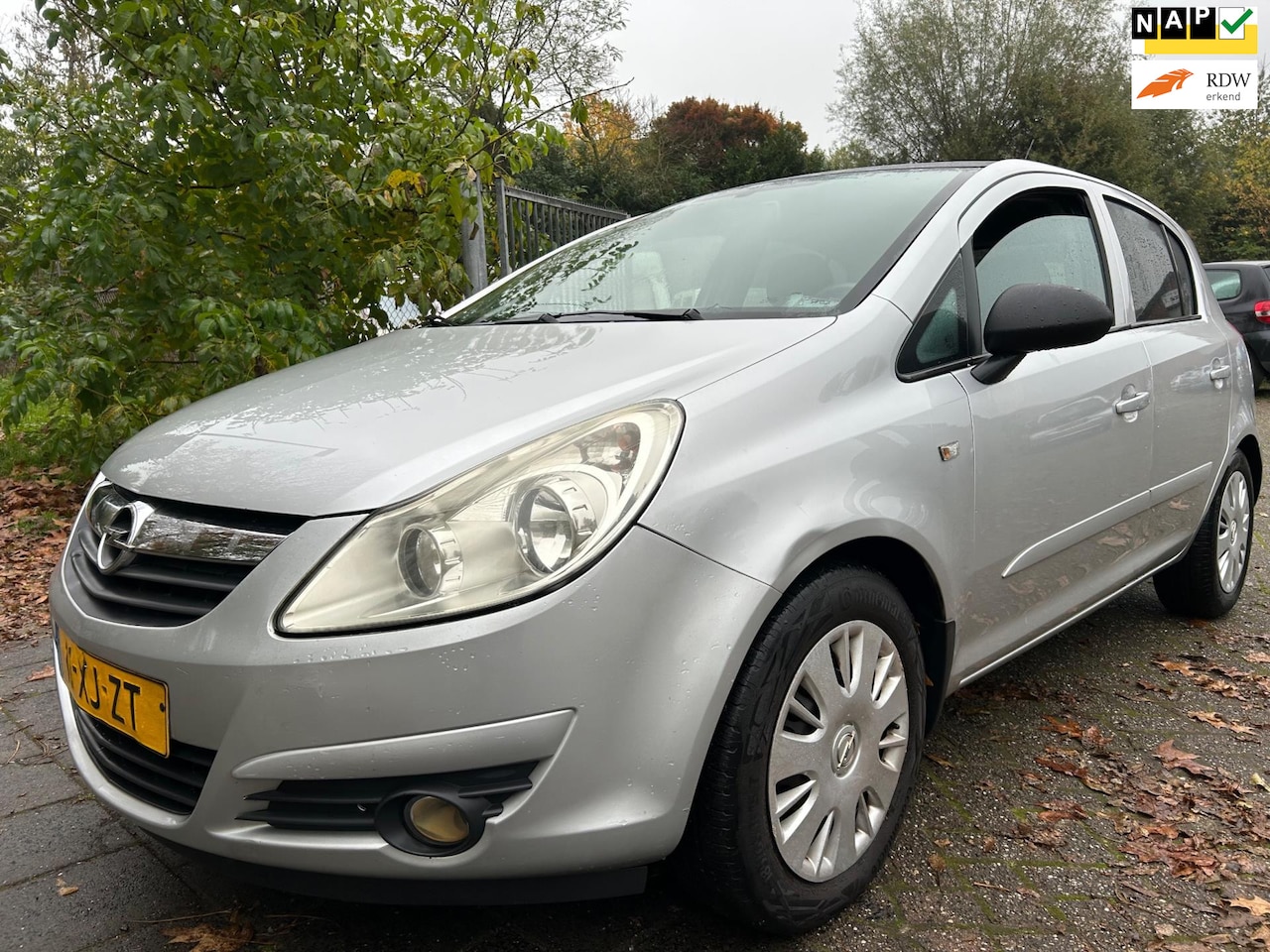 Opel Corsa - 5 deurs, Nap, incl fietsdrager - AutoWereld.nl