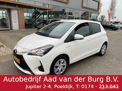 Toyota Yaris - 1.5 Hybrid Dynamic Automaat met een hoge instap , Verbruik 1 ltr. 20 km , Camera achter ,