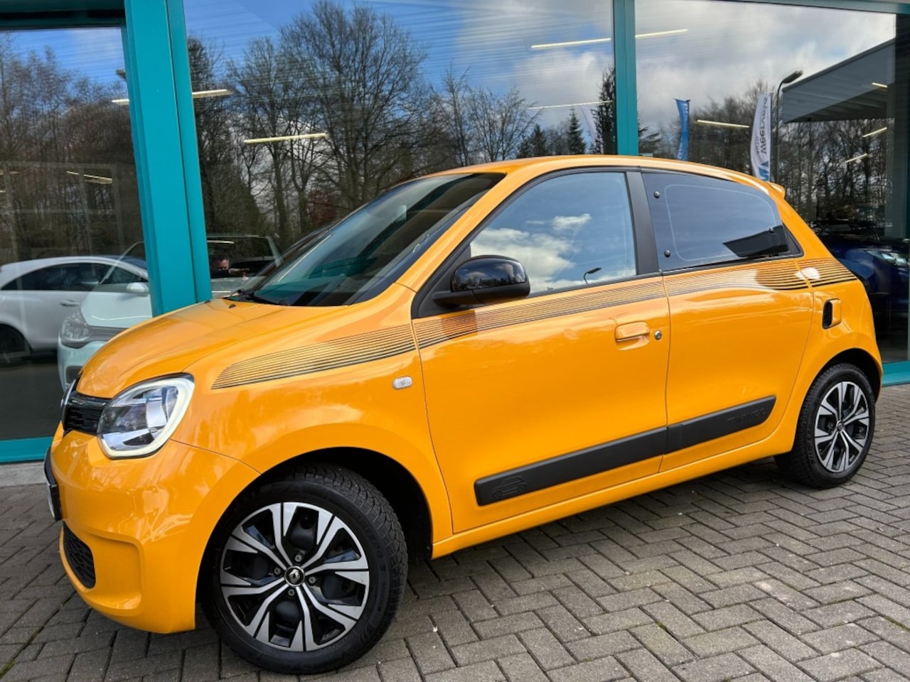 Renault Twingo - 1.0 SCe LIMITED Airco, LED, PDC - AutoWereld.nl