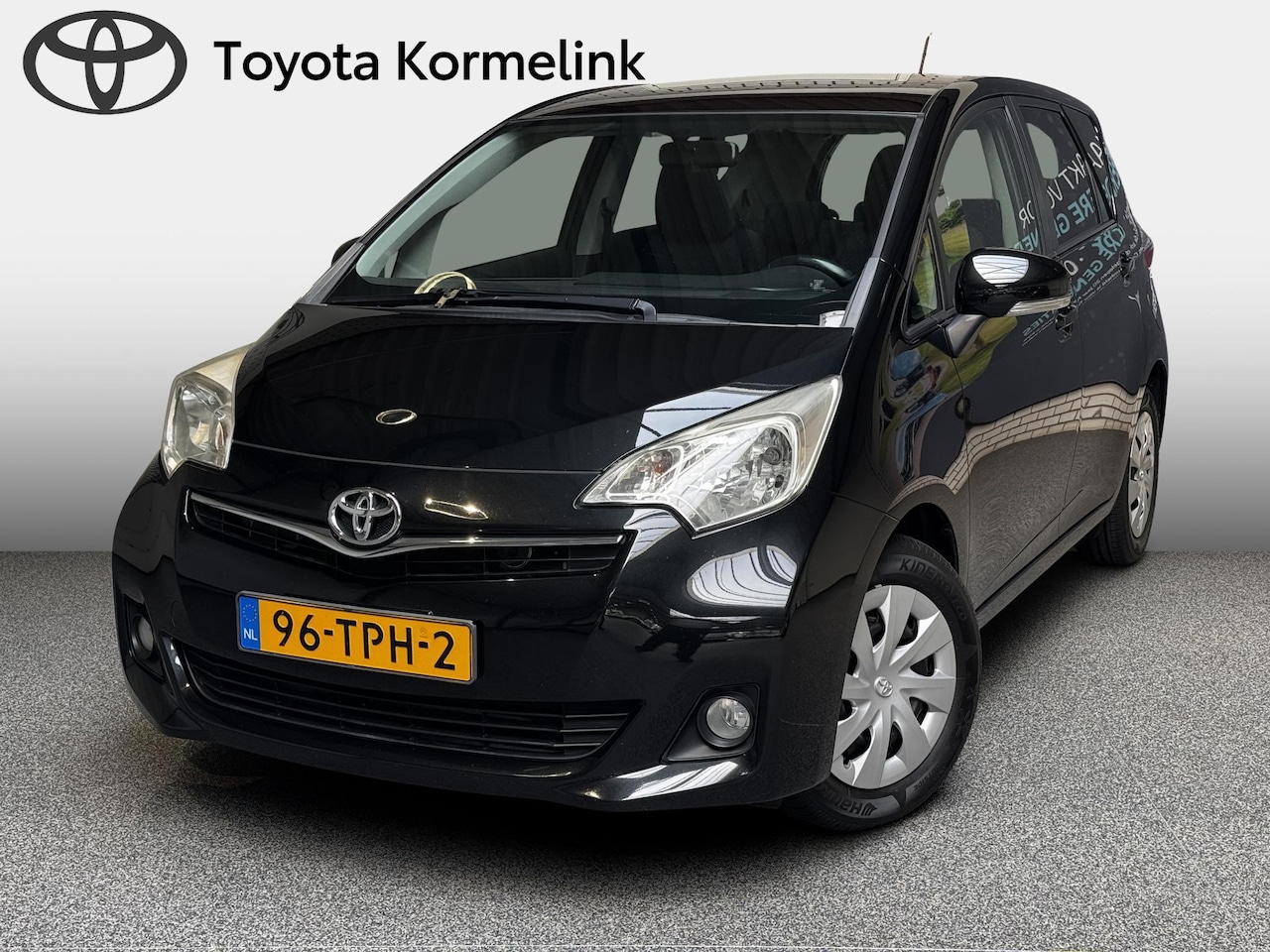 Toyota Verso S - 1.3 VVT-i Aspiration 1.3 VVT-i Aspiration - AutoWereld.nl