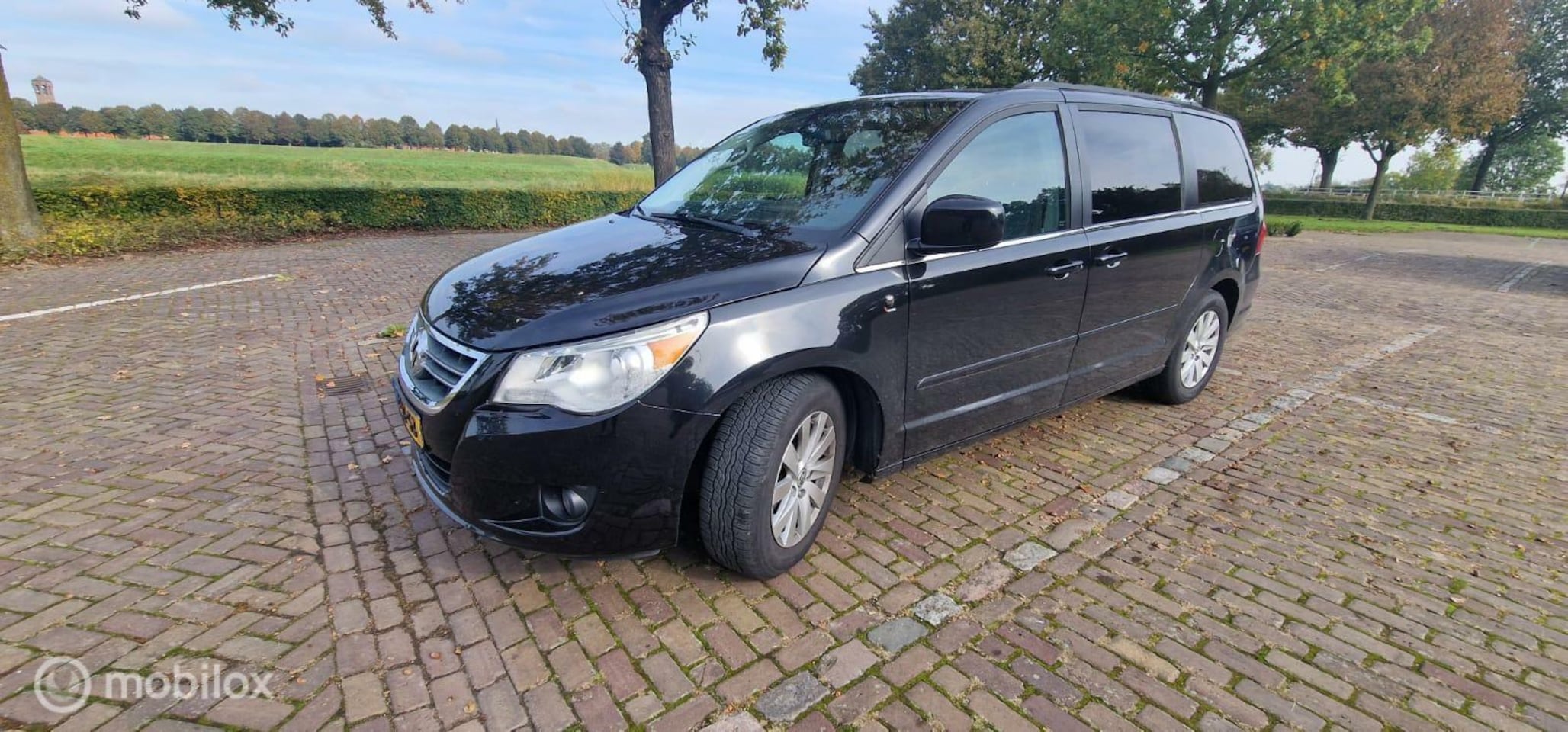 Volkswagen Routan - 3.6 V6 3.6 V6 - AutoWereld.nl