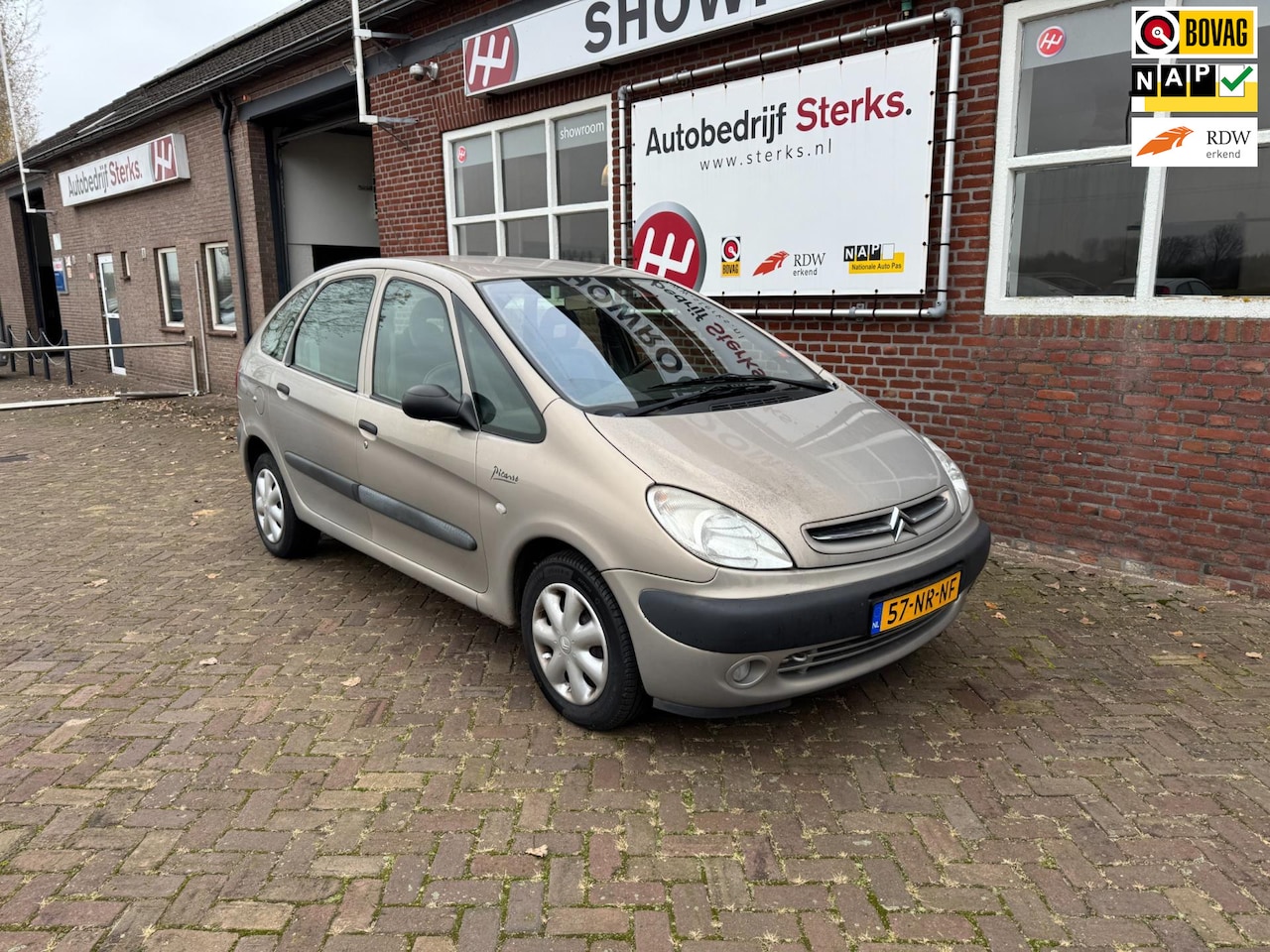 Citroën Xsara Picasso - 2.0i-16V Différence 2 2.0i-16V Différence 2 AUTOMAAT - AutoWereld.nl