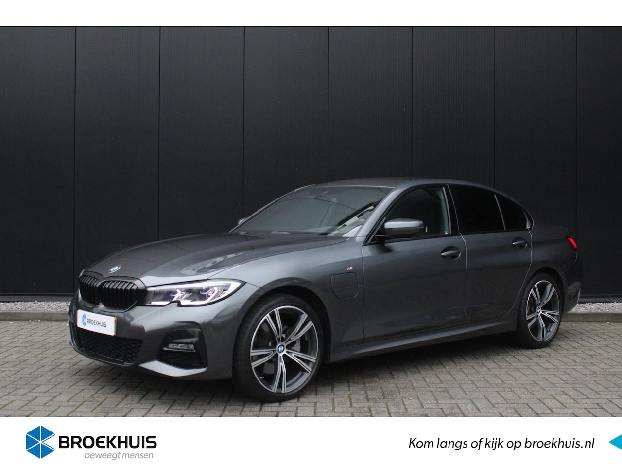 BMW 3-serie - 320e M-Sport | Laser Lights | Leder | HiFi | Camera | Soelverwarming | Trekhaak | Dealer O - AutoWereld.nl