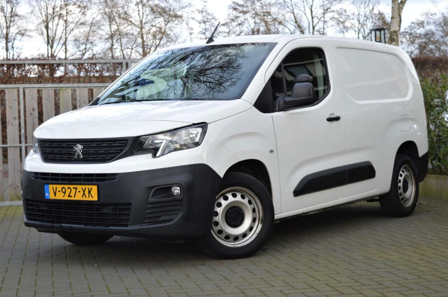 Peugeot Partner - 1.5 BlueHDI Premium Long 131 pk | Automaat - AutoWereld.nl