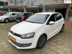 Volkswagen Polo - 1.2 / 5 DEURS / AIRCO / NAVI / TIK IN MOTOR