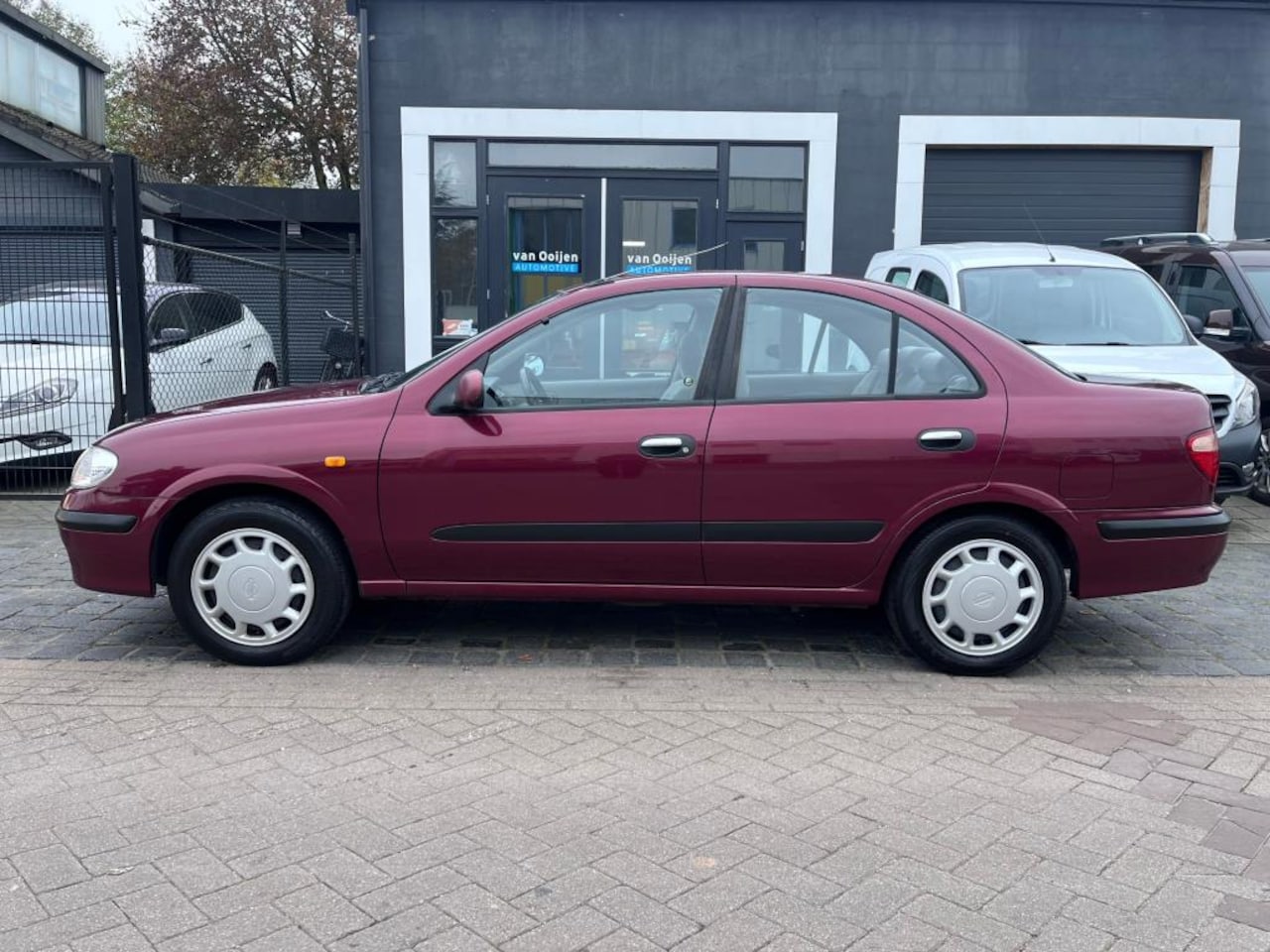 Nissan Almera - 1.8 Luxury 1.8 Luxury - AutoWereld.nl