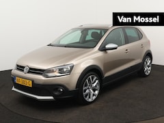 Volkswagen Polo - 1.2 TSI Cross | Parkeersensoren | Climate control | 17" Lichtmetalen velgen