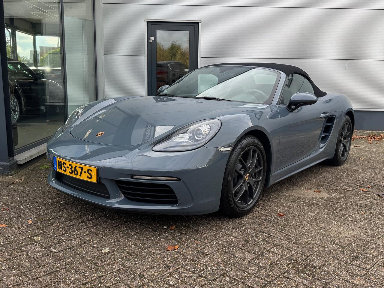 Porsche 718 Boxster - 2.0 | 300PK | PDK | SPORTUITLAAT | STUURWIELV - AutoWereld.nl