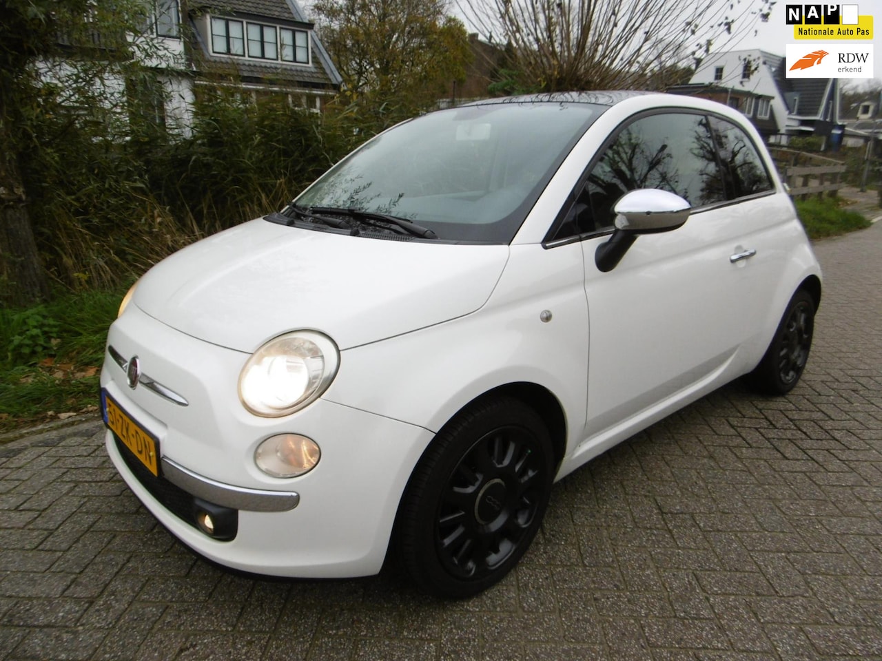 Fiat 500 - 1.4-16V Lounge Airco LPG-G3 Panorama 101pk Voordelig rijden - AutoWereld.nl