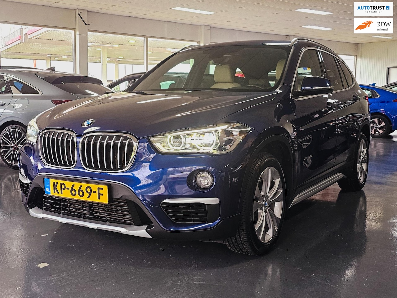 BMW X1 - XDrive25i Sport - AutoWereld.nl