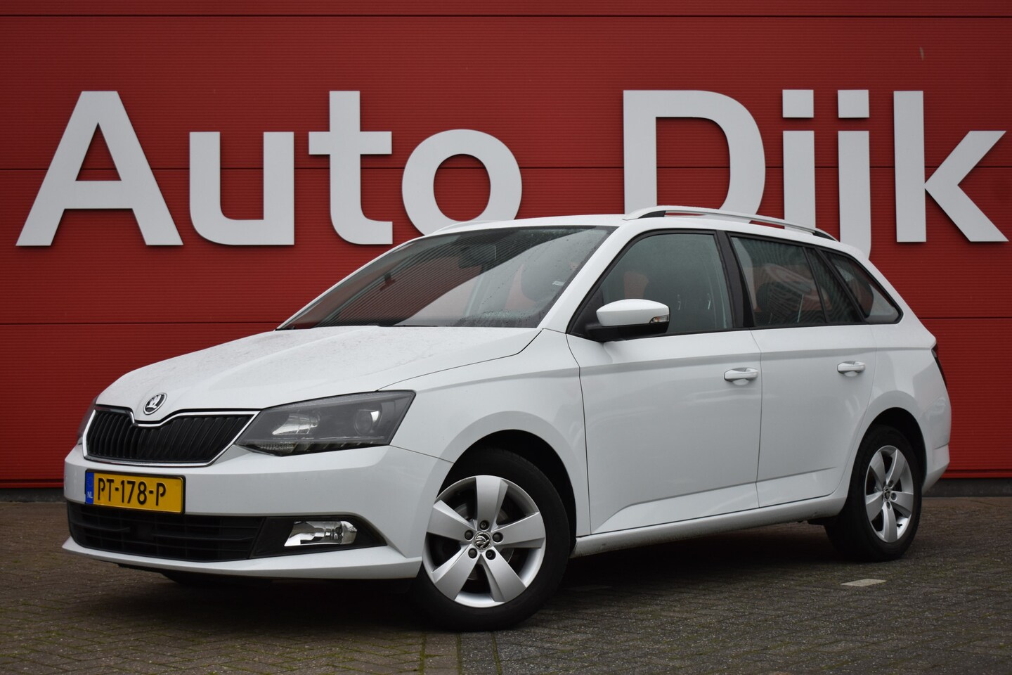 Skoda Fabia Combi - 1.2 TSI Ambition Airco | Cruise | Radio | LMV - AutoWereld.nl