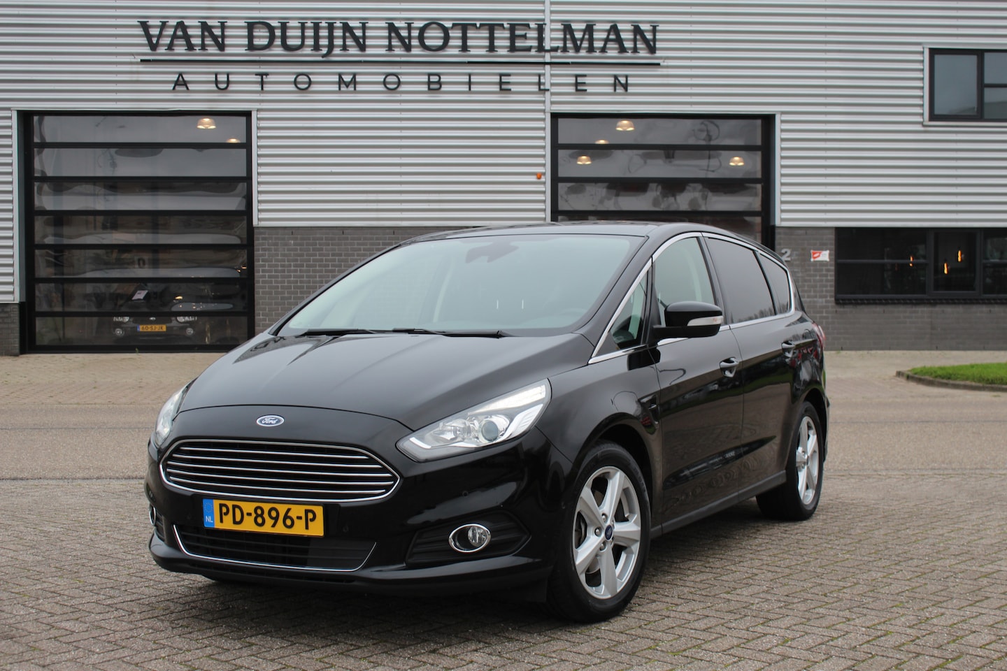 Ford S-Max - 2.0 TDCi Titanium 7p. / Keyless / Navigatie / ACC - AutoWereld.nl