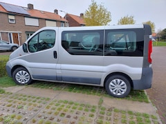 Opel Vivaro Combi - 2.0i L1H1