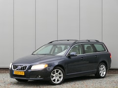 Volvo V70 - 2.0T AUT Momentum Trekhaak / Leer / Stoelverwarming