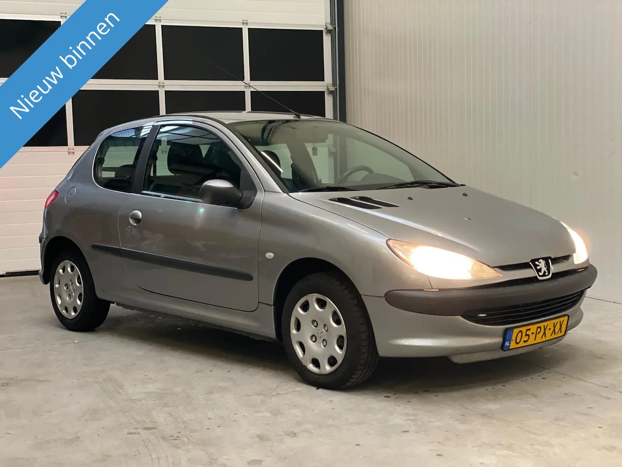 Peugeot 206 - 1.4 Benzine | APK nieuw 11.2025 | Airco - AutoWereld.nl