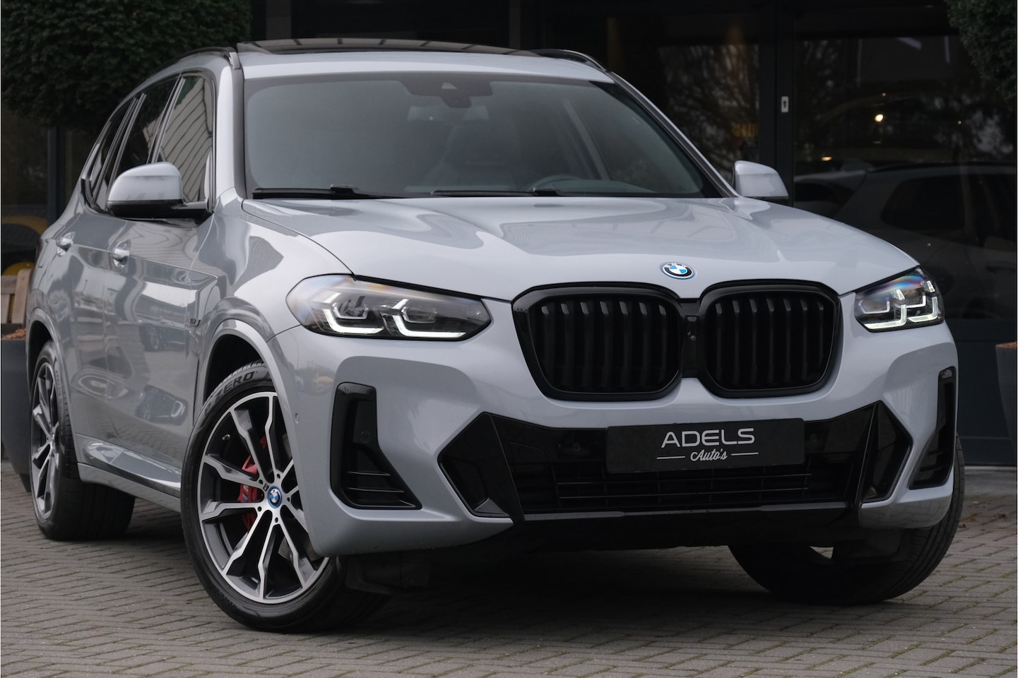 BMW X3 - xDrive30e High Executive M Sport Pano Harman Kardon M Sportstoelen Trekhaak HUD - AutoWereld.nl