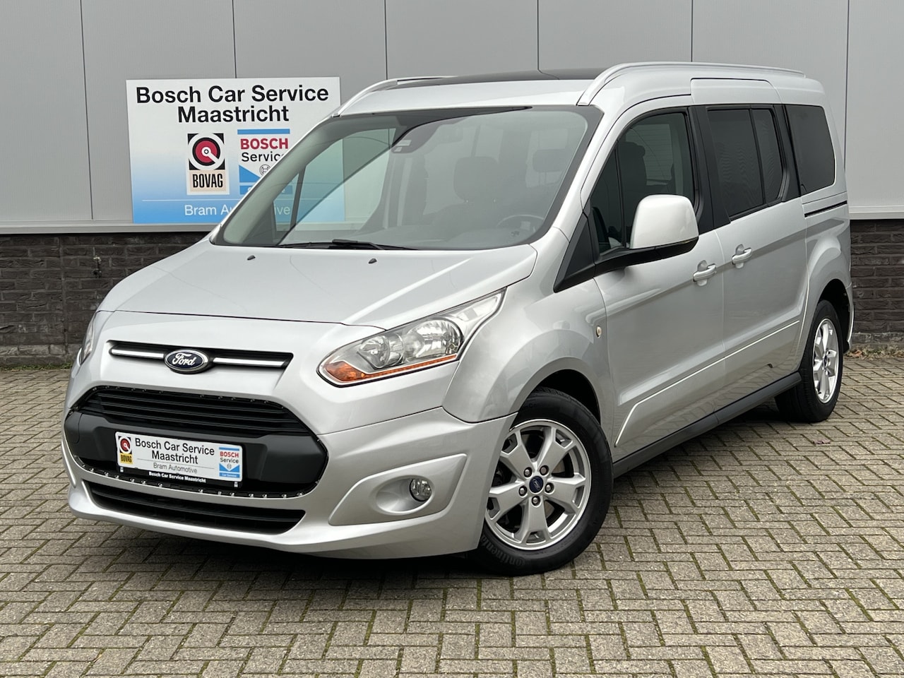 Ford Tourneo Connect Grand - 1.5 TDCi Titanium | Panorama | Keurig onderhouden |BTW - AutoWereld.nl